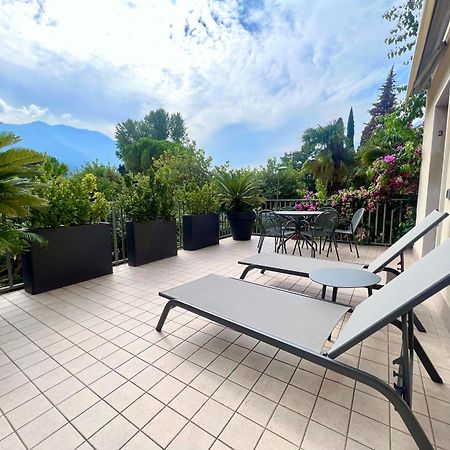 Villa Phoenix - Lake Apartments Riva del Garda Bagian luar foto
