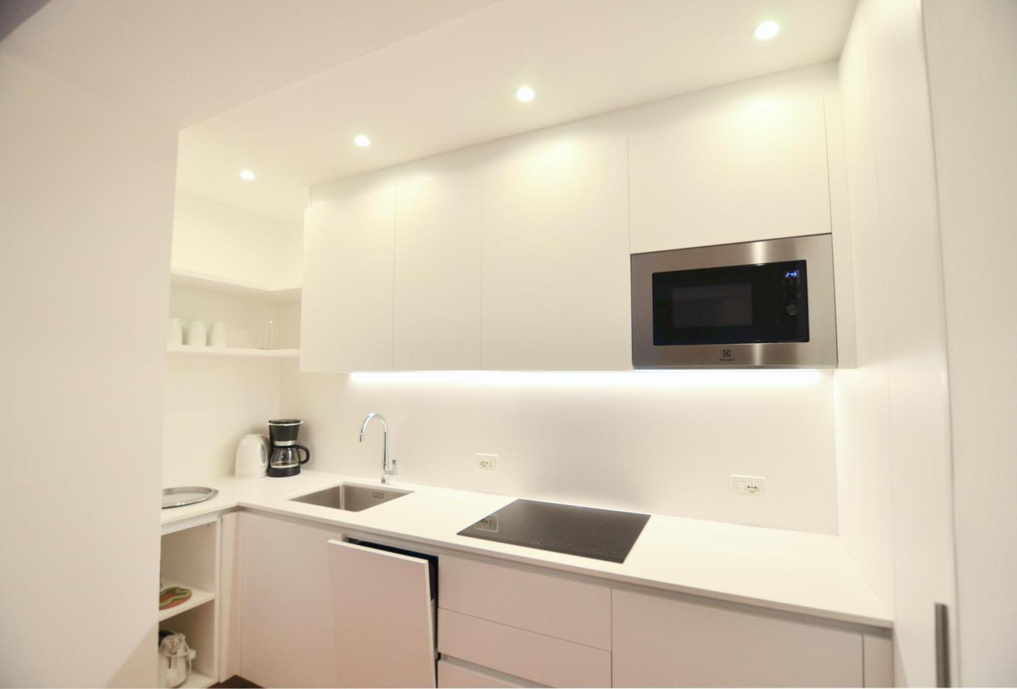 Villa Phoenix - Lake Apartments Riva del Garda Bagian luar foto