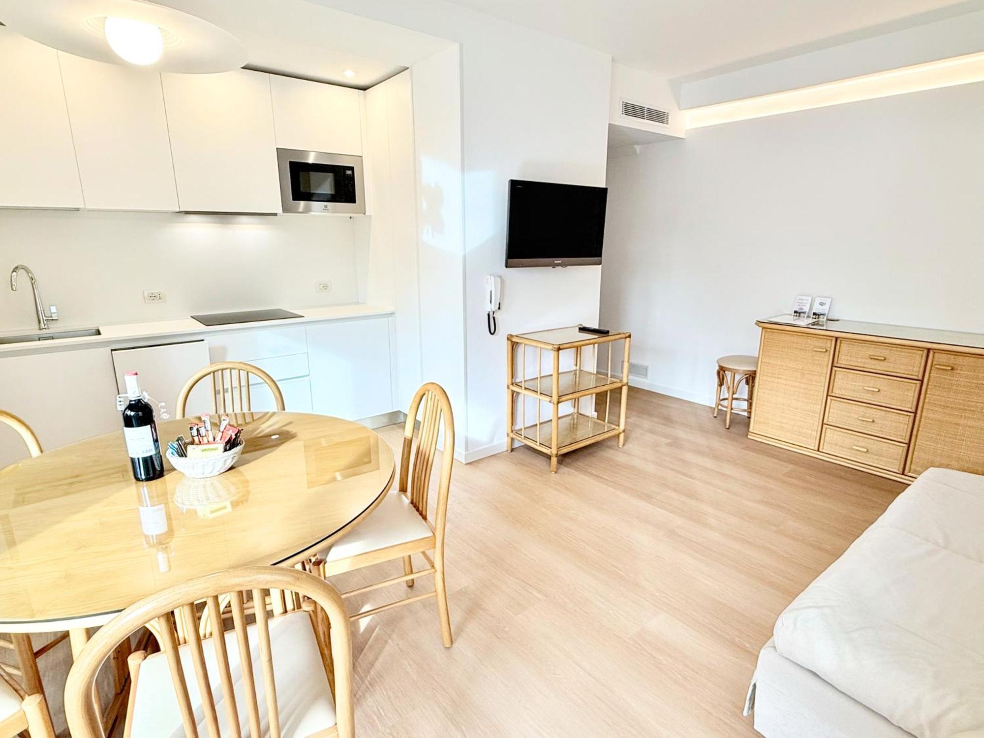 Villa Phoenix - Lake Apartments Riva del Garda Ruang foto